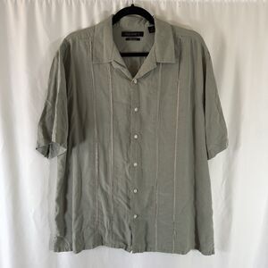 AXIST Silk Blend Shirt Men's XL Green Button Up Short Sleeve Silk Touch Collared